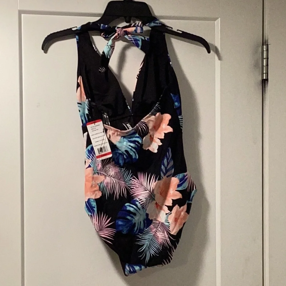Dkny stylish one
